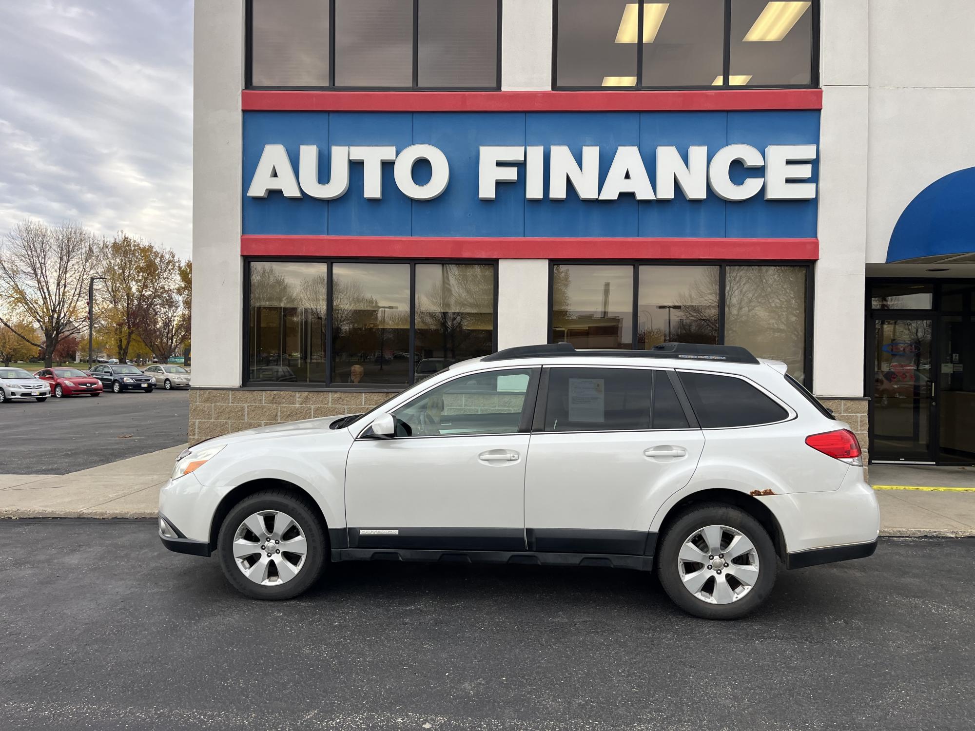 photo of 2010 Subaru Outback 2.5i Premium