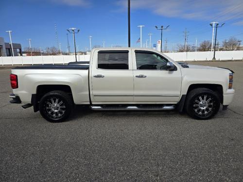 2015 Chevrolet Silverado 1500 High Country Crew Cab 4WD